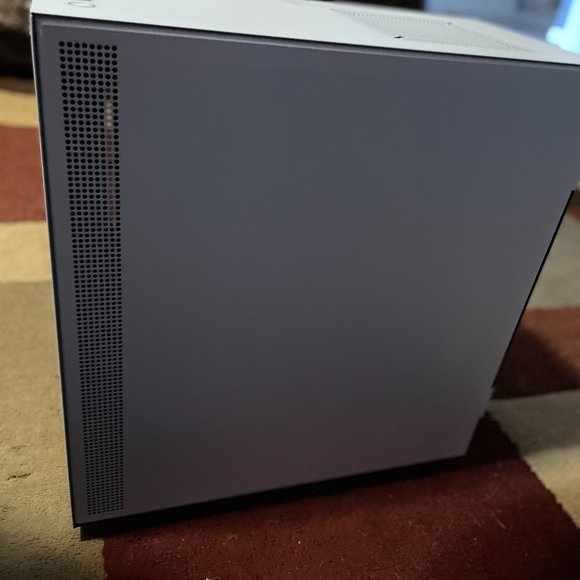 Gaming - Picture 3 of 6